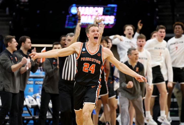 Princeton beats Arizona in March Madness
