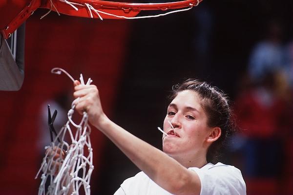 Rebecca Lobo cuts down net after UConn first title