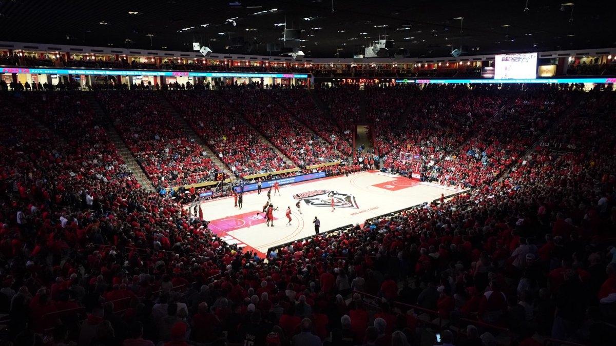 The Pit New Mexico basketball